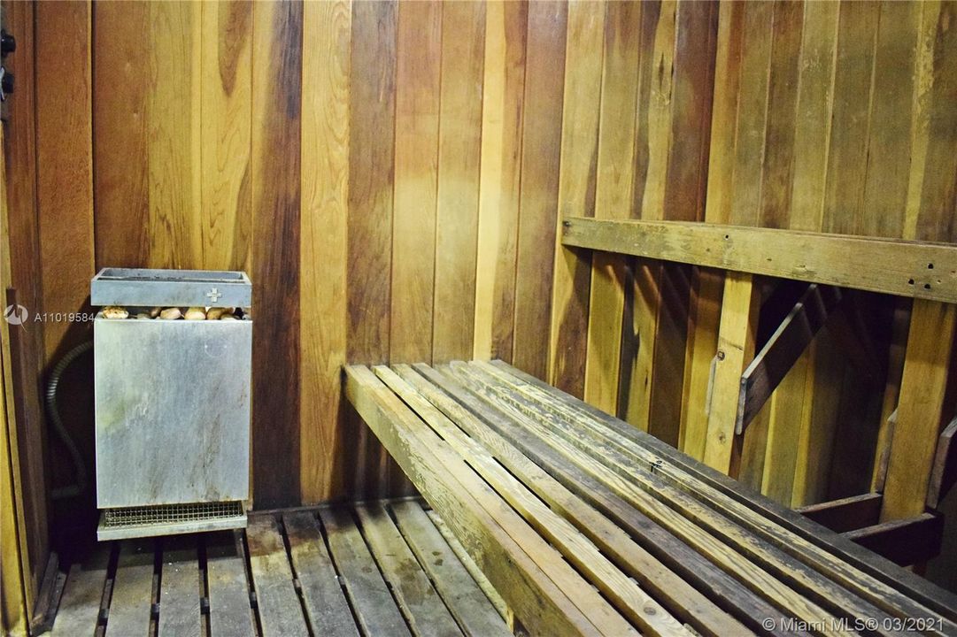 Vendido Recientemente: $149,000 (2 camas, 1 baños, 1000 Pies cuadrados)