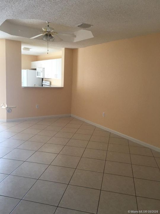 Recently Rented: $1,675 (3 beds, 2 baths, 1150 Square Feet)
