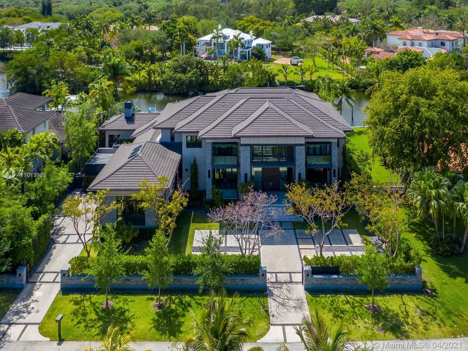 Recently Sold: $17,500,000 (7 beds, 8 baths, 6605 Square Feet)
