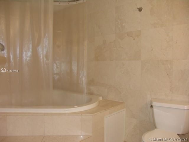 Недавно арендовано: $2,700 (2 спален, 2 ванн, 1798 Квадратных фут)