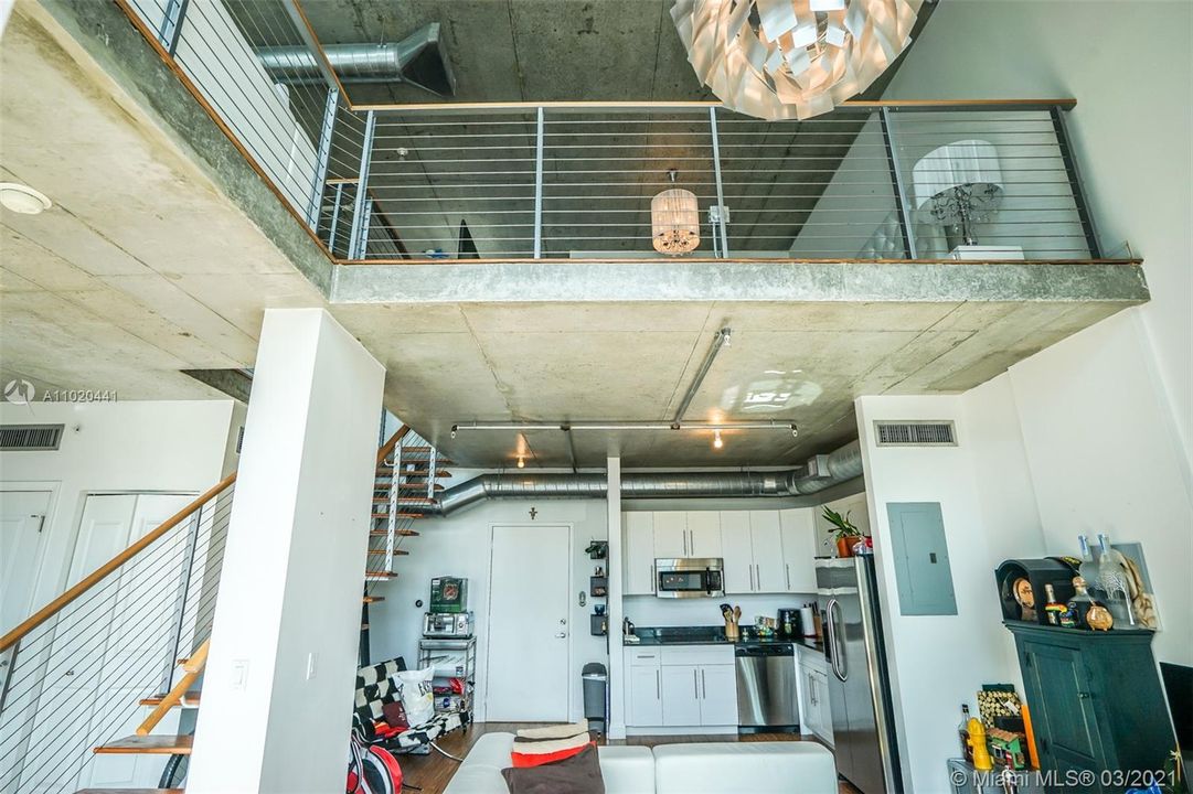 Two-Story loft w/ 19'4" ceiling height