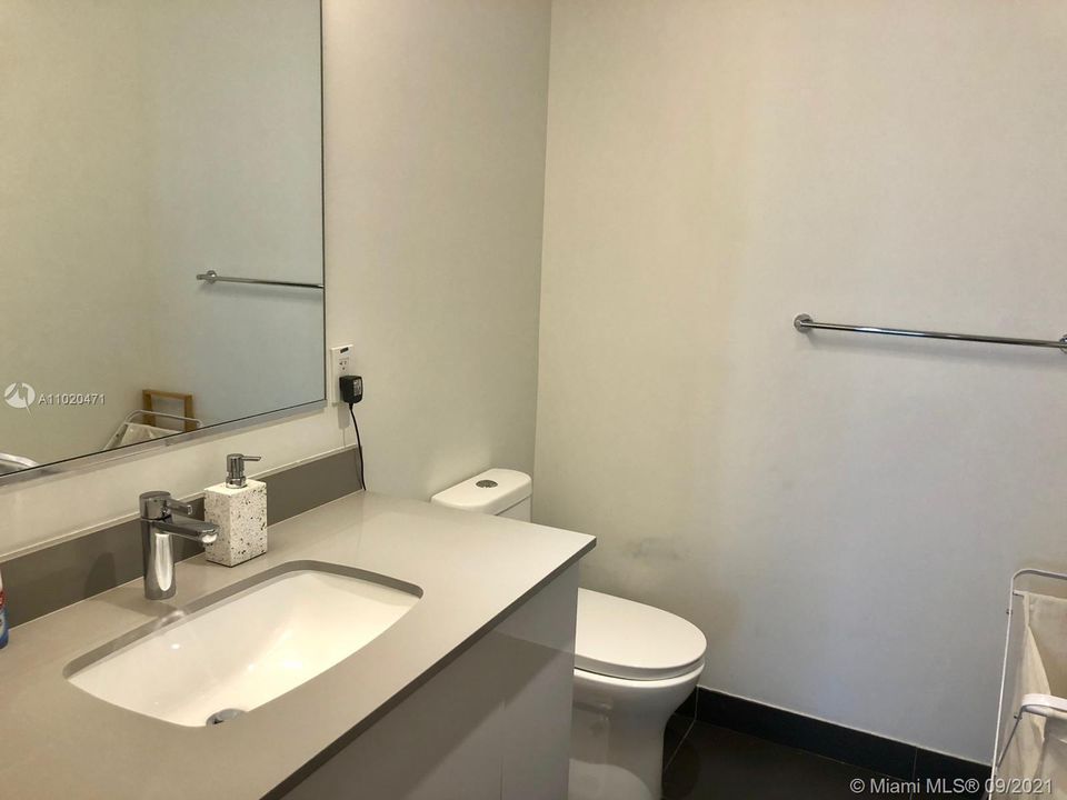 Recently Sold: $505,000 (1 beds, 1 baths, 853 Square Feet)