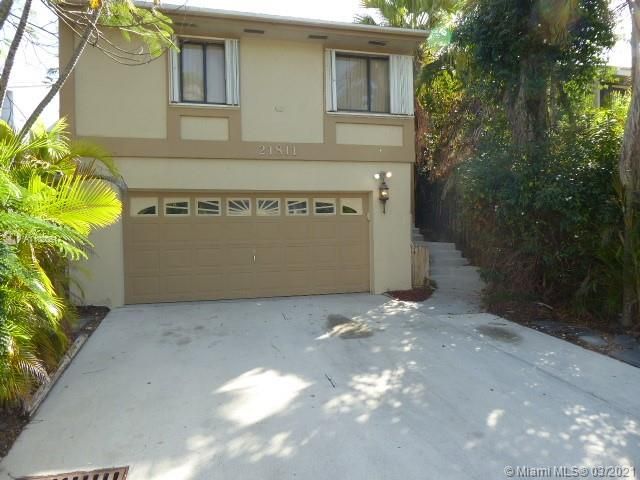 Recently Sold: $349,000 (3 beds, 2 baths, 1650 Square Feet)