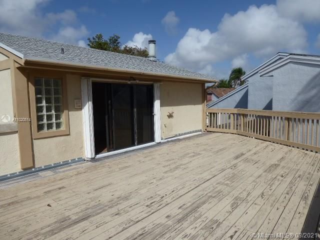 Recently Sold: $349,000 (3 beds, 2 baths, 1650 Square Feet)