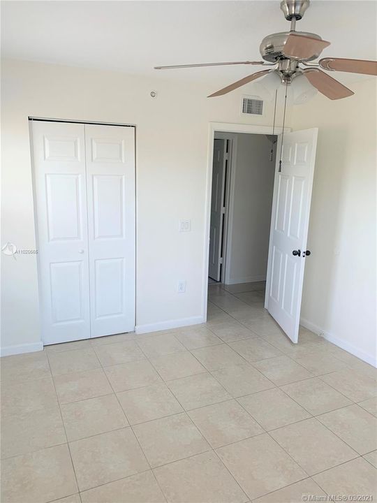 Recently Sold: $150,000 (3 beds, 2 baths, 1300 Square Feet)