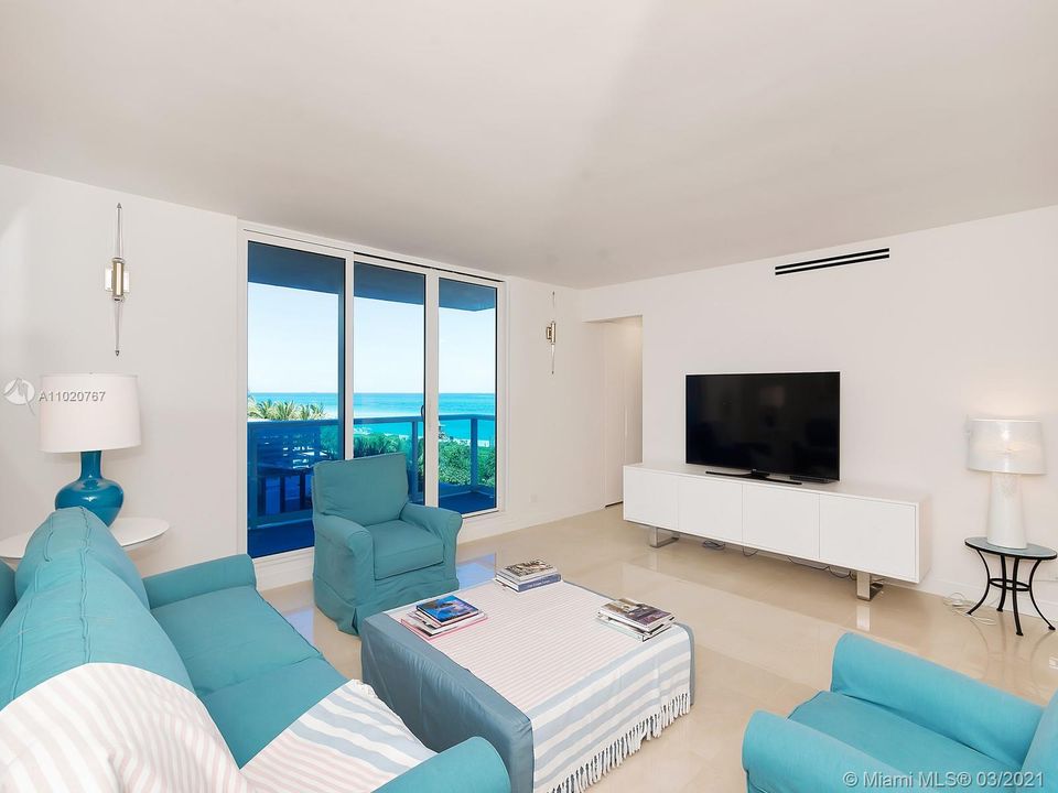 Recently Sold: $1,950,000 (2 beds, 2 baths, 0 Square Feet)