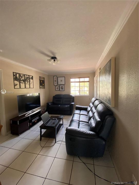 Recently Sold: $220,000 (2 beds, 2 baths, 830 Square Feet)