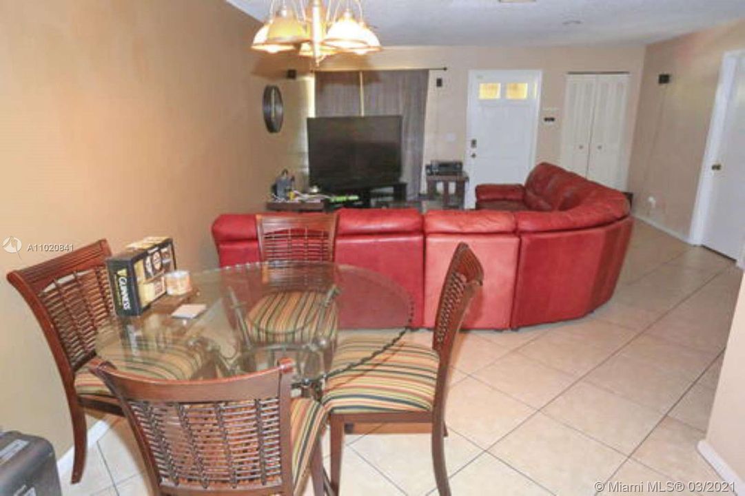 Vendido Recientemente: $530,000 (0 camas, 0 baños, 3022 Pies cuadrados)