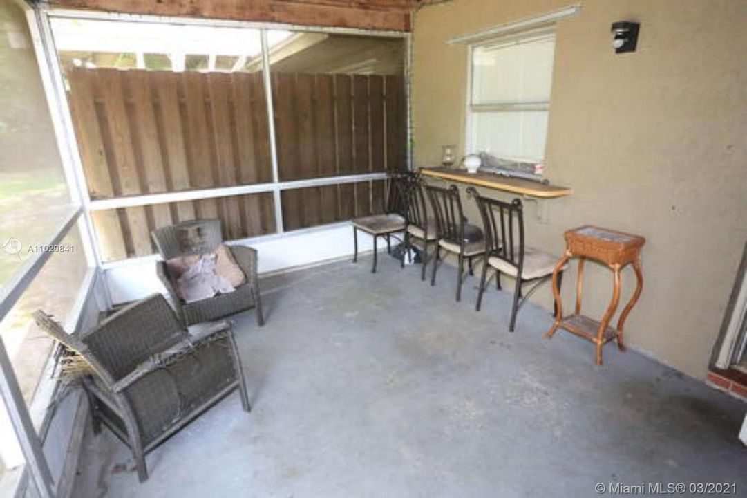 Vendido Recientemente: $530,000 (0 camas, 0 baños, 3022 Pies cuadrados)
