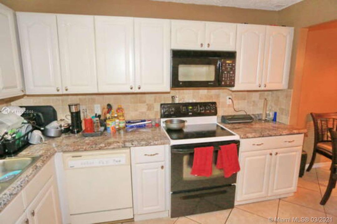 Vendido Recientemente: $530,000 (0 camas, 0 baños, 3022 Pies cuadrados)