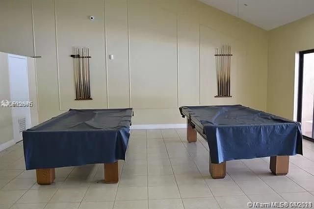 Vendido Recientemente: $129,900 (2 camas, 2 baños, 1350 Pies cuadrados)