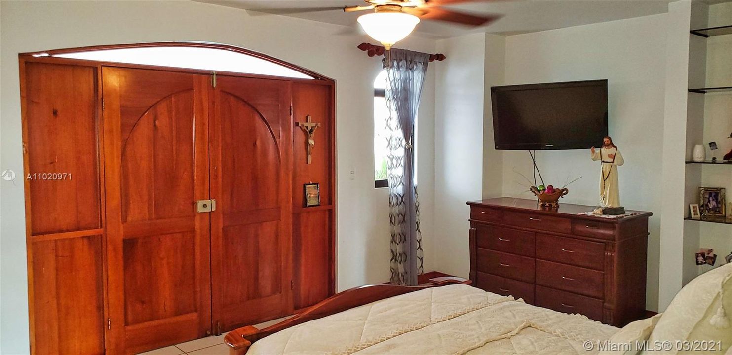 For Sale: $5,500,000 (0 beds, 0 baths, 0 Square Feet)