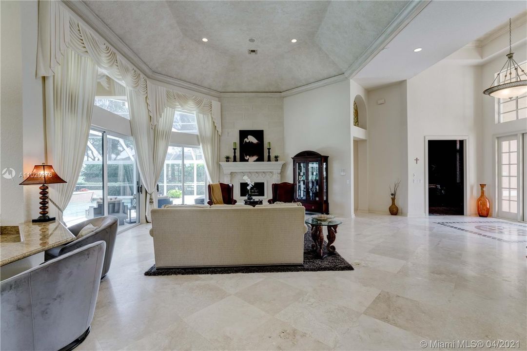 Recently Sold: $1,000,000 (3 beds, 4 baths, 3778 Square Feet)