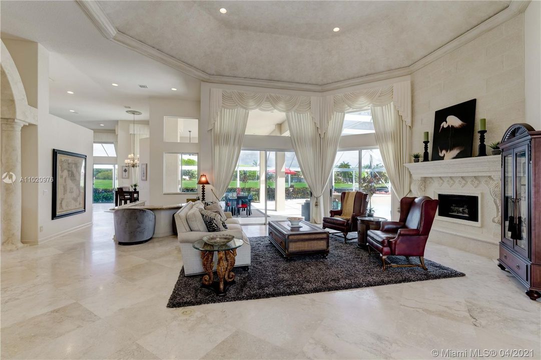 Recently Sold: $1,000,000 (3 beds, 4 baths, 3778 Square Feet)