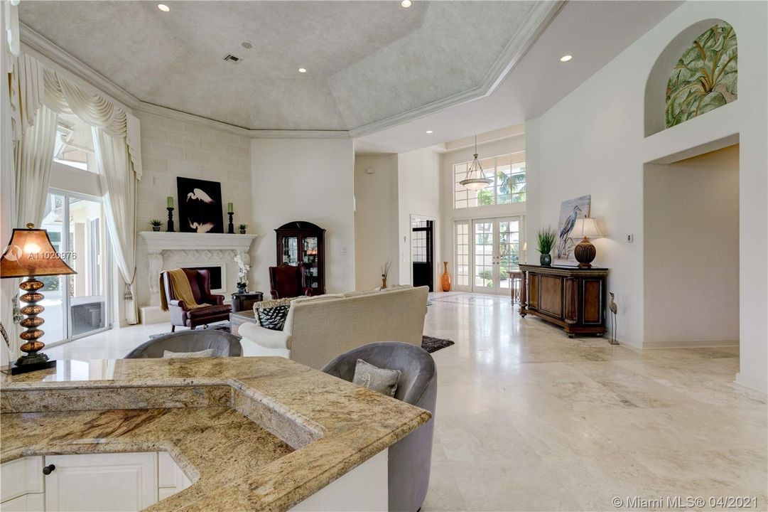 Recently Sold: $1,000,000 (3 beds, 4 baths, 3778 Square Feet)