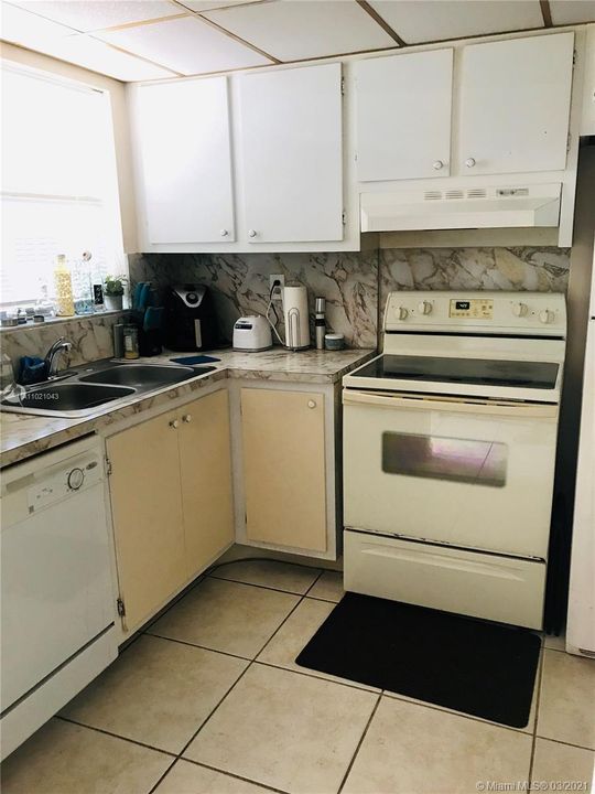 Recently Sold: $68,000 (1 beds, 1 baths, 720 Square Feet)