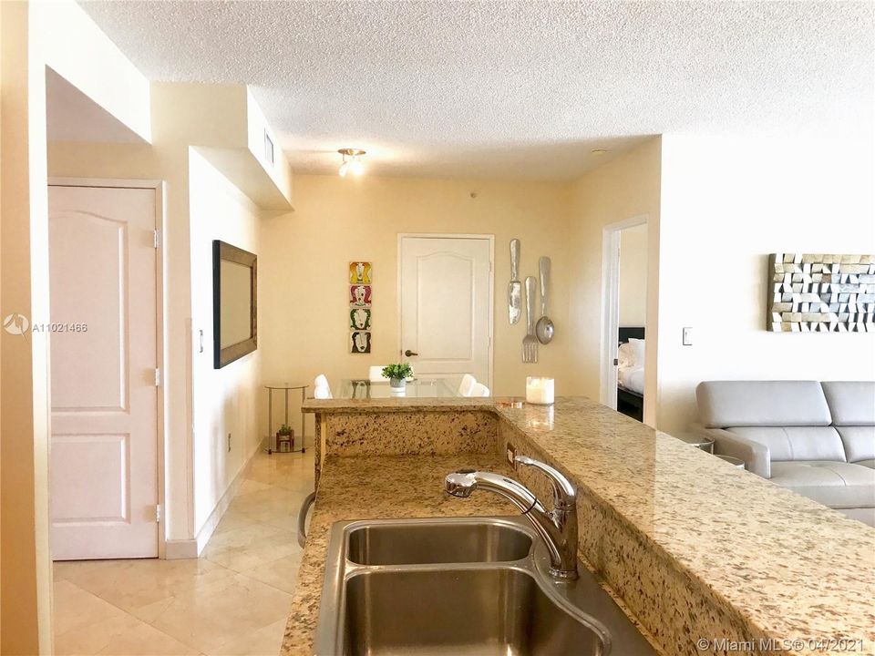 Recently Sold: $458,000 (2 beds, 2 baths, 1200 Square Feet)