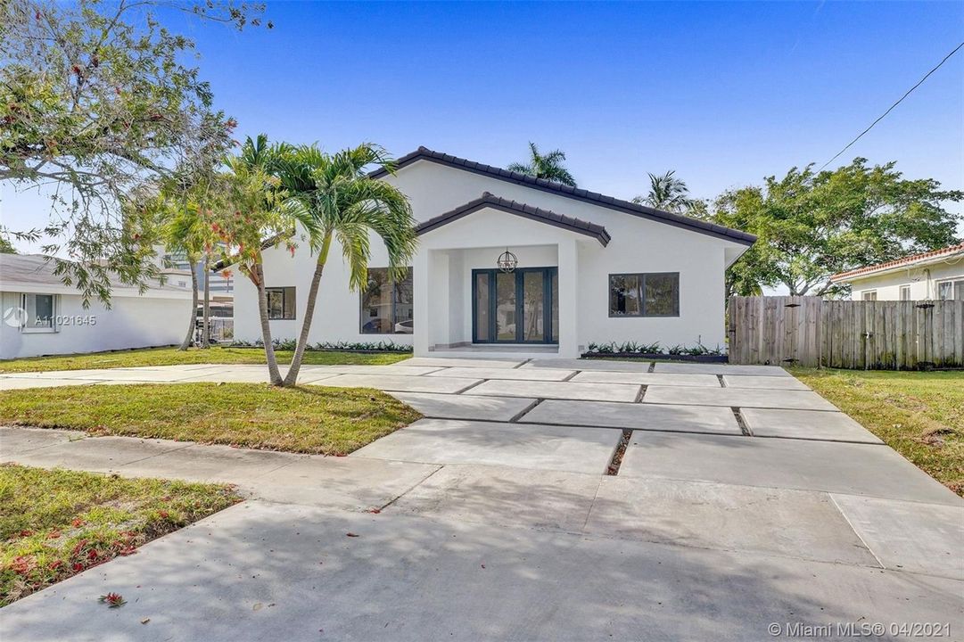 Recently Sold: $1,380,000 (4 beds, 3 baths, 0 Square Feet)