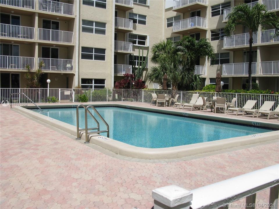 Recently Rented: $1,700 (1 beds, 1 baths, 760 Square Feet)