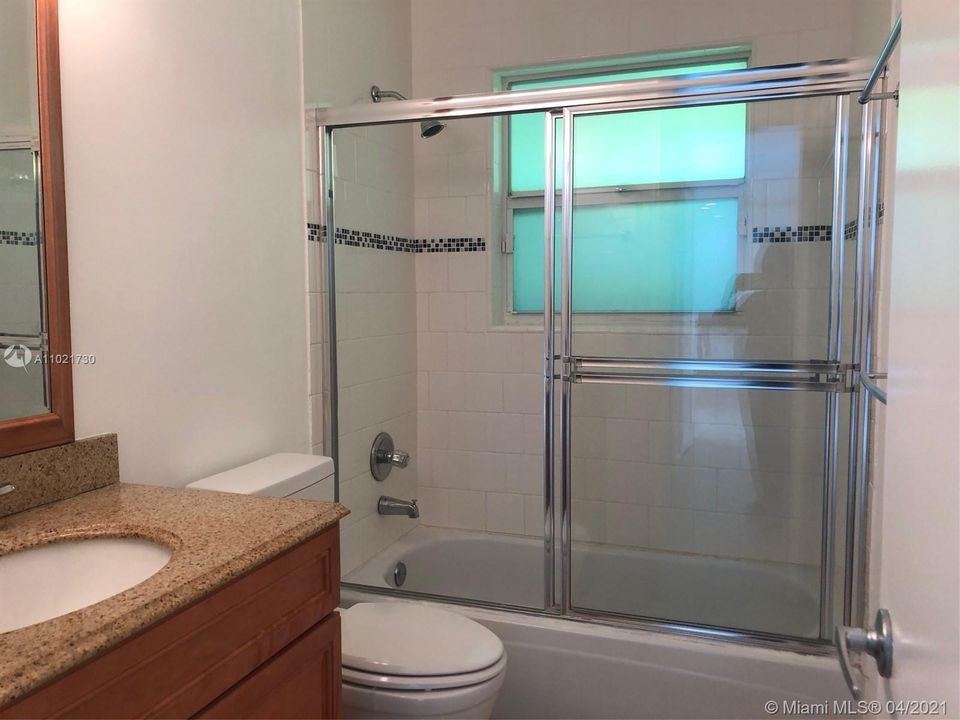 Недавно арендовано: $7,350 (4 спален, 3 ванн, 2495 Квадратных фут)