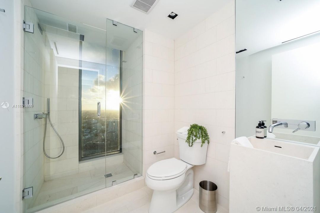 Недавно арендовано: $20,000 (3 спален, 4 ванн, 2703 Квадратных фут)