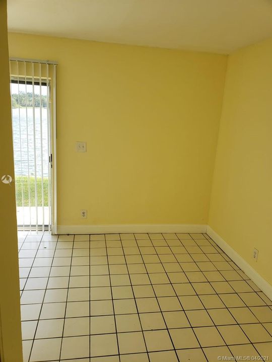 最近租的: $1,600 (2 贝兹, 1 浴室, 1020 平方英尺)