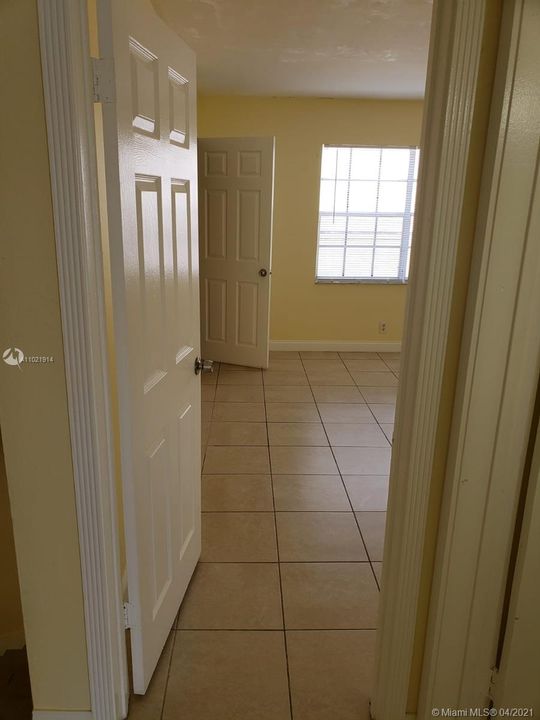 最近租的: $1,600 (2 贝兹, 1 浴室, 1020 平方英尺)