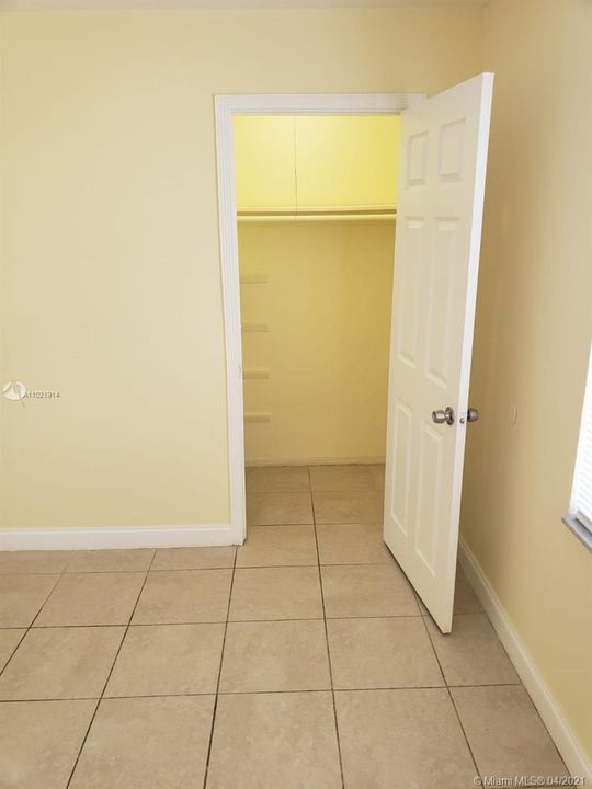 最近租的: $1,600 (2 贝兹, 1 浴室, 1020 平方英尺)