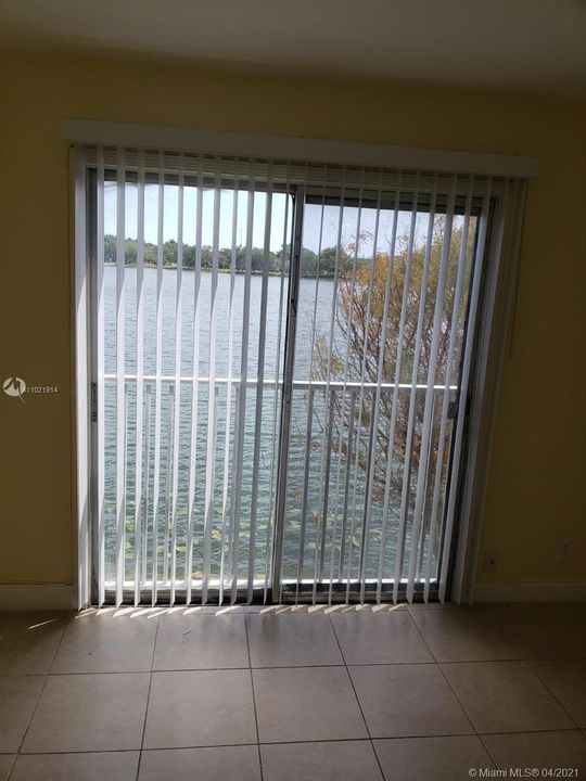 最近租的: $1,600 (2 贝兹, 1 浴室, 1020 平方英尺)