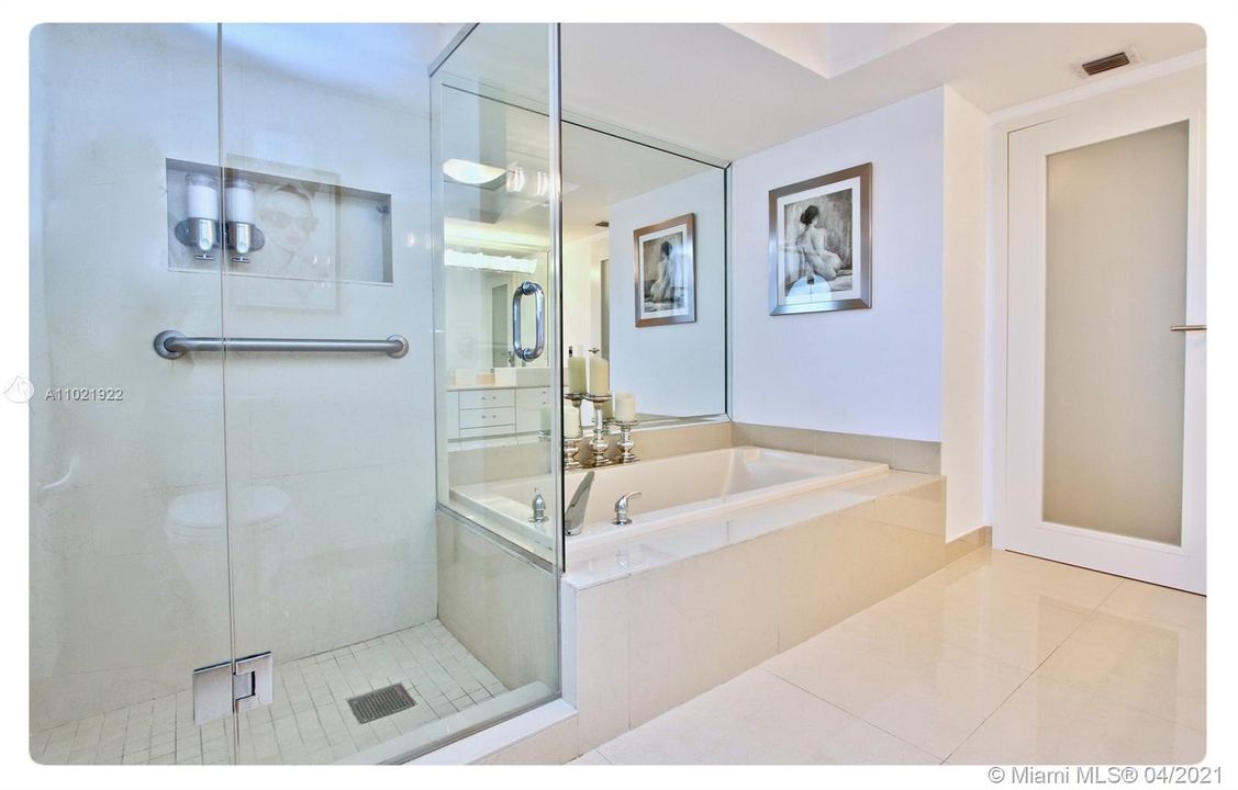 最近售出: $599,000 (3 贝兹, 2 浴室, 1950 平方英尺)