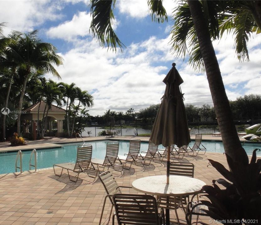 Recently Rented: $1,600 (1 beds, 1 baths, 850 Square Feet)