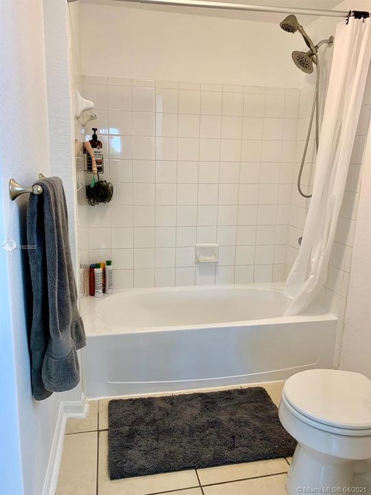 Recently Rented: $1,600 (1 beds, 1 baths, 850 Square Feet)