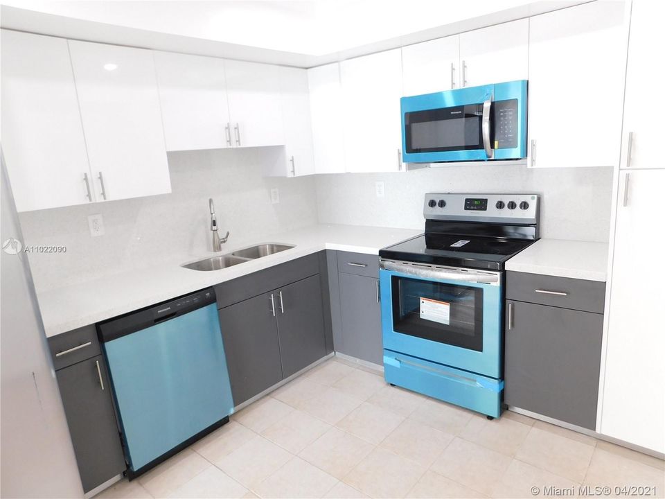 Recently Sold: $184,999 (1 beds, 1 baths, 1005 Square Feet)