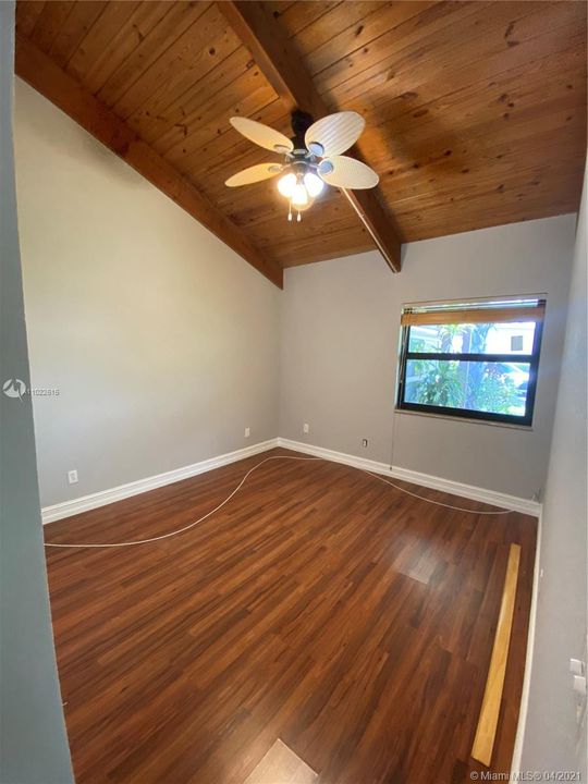 Recently Rented: $3,800 (3 beds, 2 baths, 1624 Square Feet)