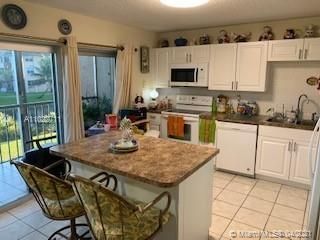 最近售出: $219,500 (3 贝兹, 2 浴室, 1194 平方英尺)