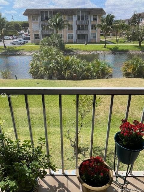 最近售出: $219,500 (3 贝兹, 2 浴室, 1194 平方英尺)