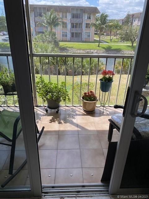 最近售出: $219,500 (3 贝兹, 2 浴室, 1194 平方英尺)