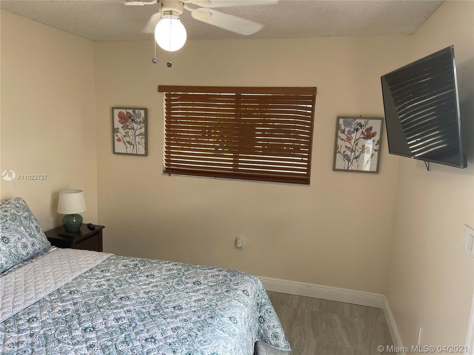 Recently Rented: $800 (1 beds, 1 baths, 2260 Square Feet)