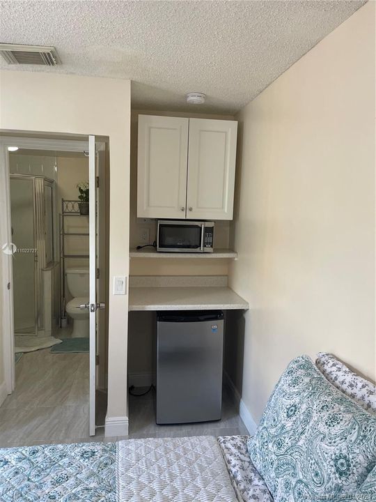 Recently Rented: $800 (1 beds, 1 baths, 2260 Square Feet)