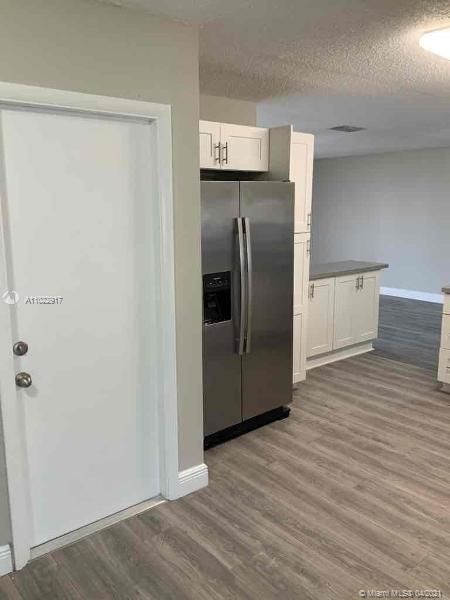 Recently Rented: $2,445 (3 beds, 2 baths, 1537 Square Feet)