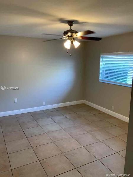 Recently Rented: $2,145 (3 beds, 2 baths, 1450 Square Feet)