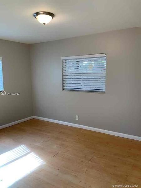 Recently Rented: $2,145 (3 beds, 2 baths, 1450 Square Feet)