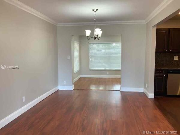 Recently Rented: $2,145 (3 beds, 2 baths, 1450 Square Feet)