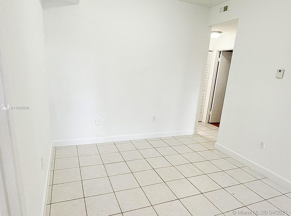 Recently Rented: $1,675 (2 beds, 2 baths, 854 Square Feet)