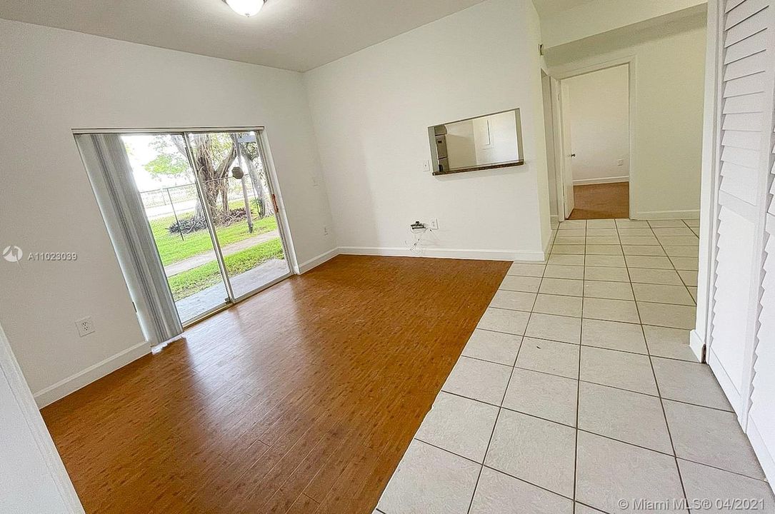 Recently Rented: $1,675 (2 beds, 2 baths, 854 Square Feet)