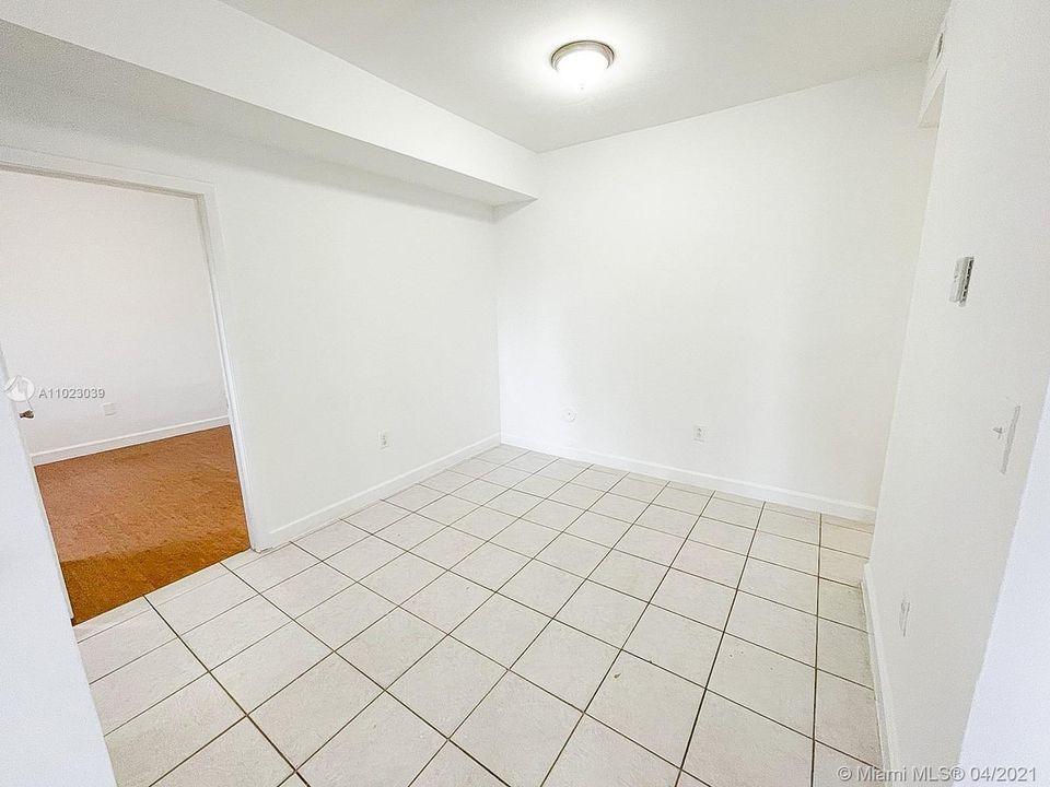 Recently Rented: $1,675 (2 beds, 2 baths, 854 Square Feet)