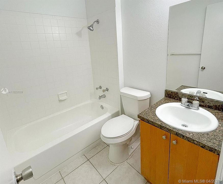 Recently Rented: $1,675 (2 beds, 2 baths, 854 Square Feet)