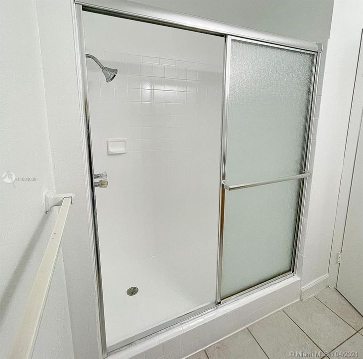 Recently Rented: $1,675 (2 beds, 2 baths, 854 Square Feet)