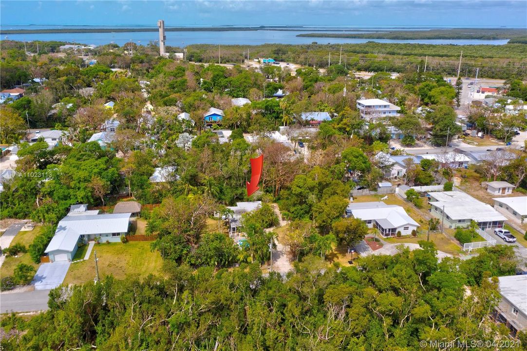 最近售出: $349,000 (1 贝兹, 1 浴室, 599 平方英尺)