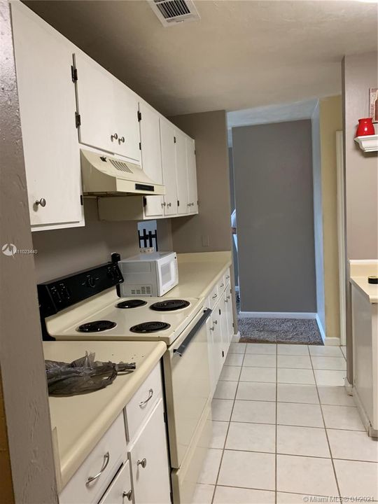 Recently Rented: $1,300 (2 beds, 2 baths, 0 Square Feet)
